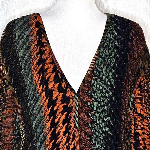 Sue Blue NY Boho Reversible Colorful Shirred Chenille Snap Front V-Neck Jacket - Picture 2 of 13